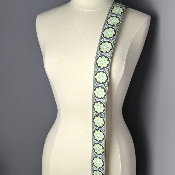 Flower Cloth Belt - Picture 2 of 5